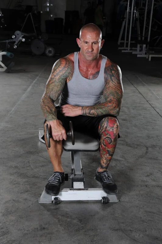 Seated Reverse Wrist Curl